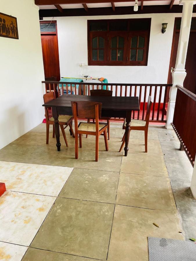 Surf Front Hotel Ahangama Bagian luar foto