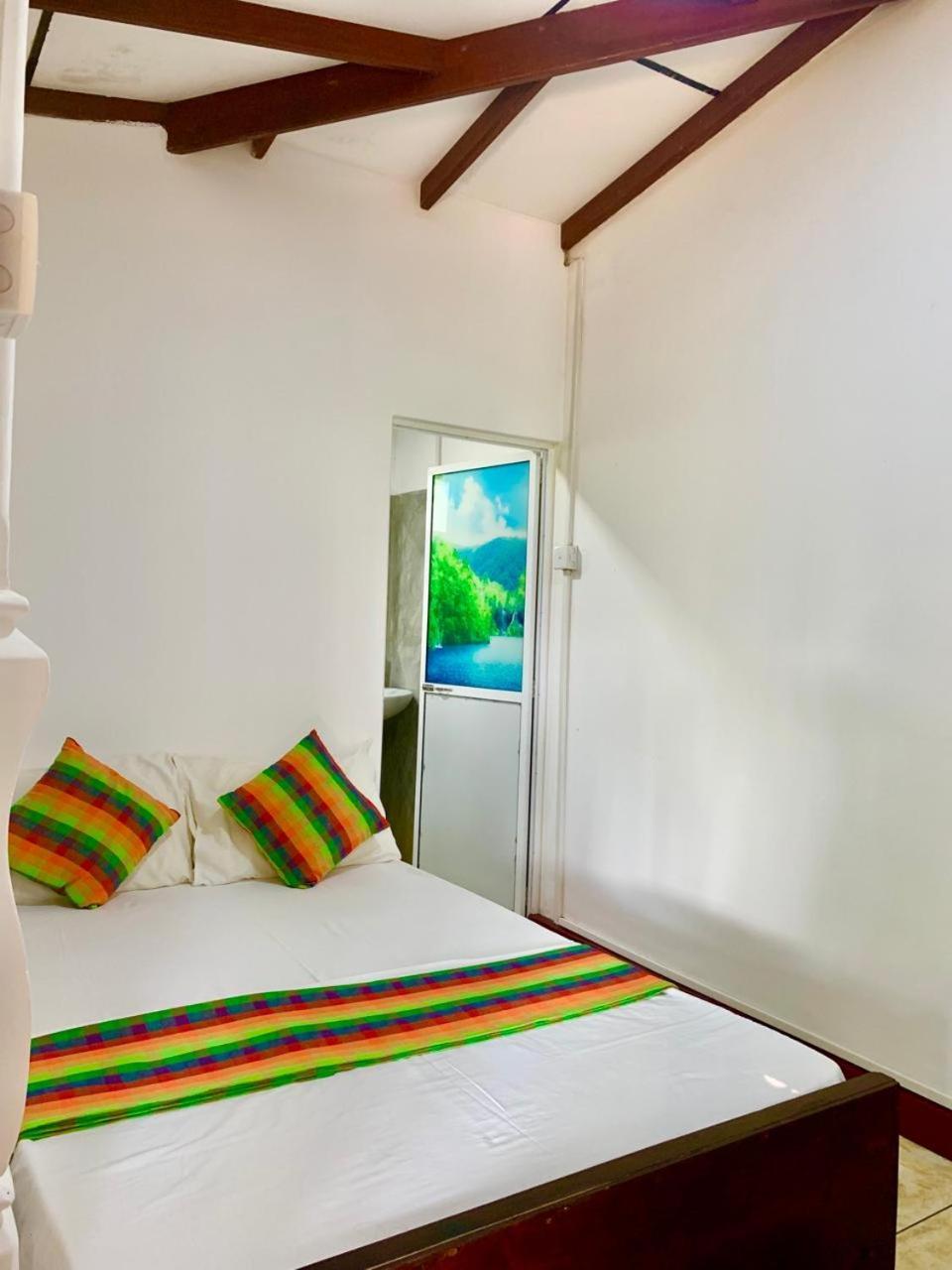 Surf Front Hotel Ahangama Bagian luar foto